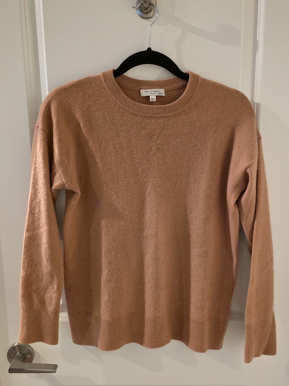 Equipment 100% Cashmere Crewneck Sweater in Dusty Rose